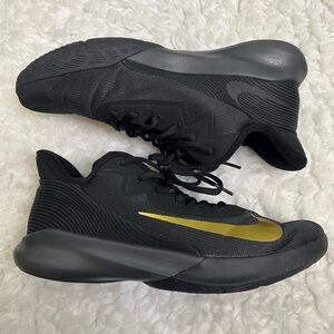 NIKE SNEAKERS MEN’S BLACK AND GOLD SIZE 8.5